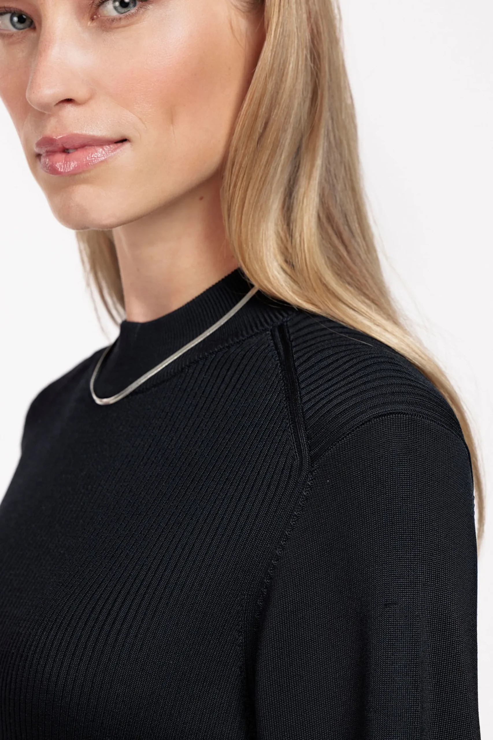 Nadia shiny pullover -|Studio Anneloes Hot