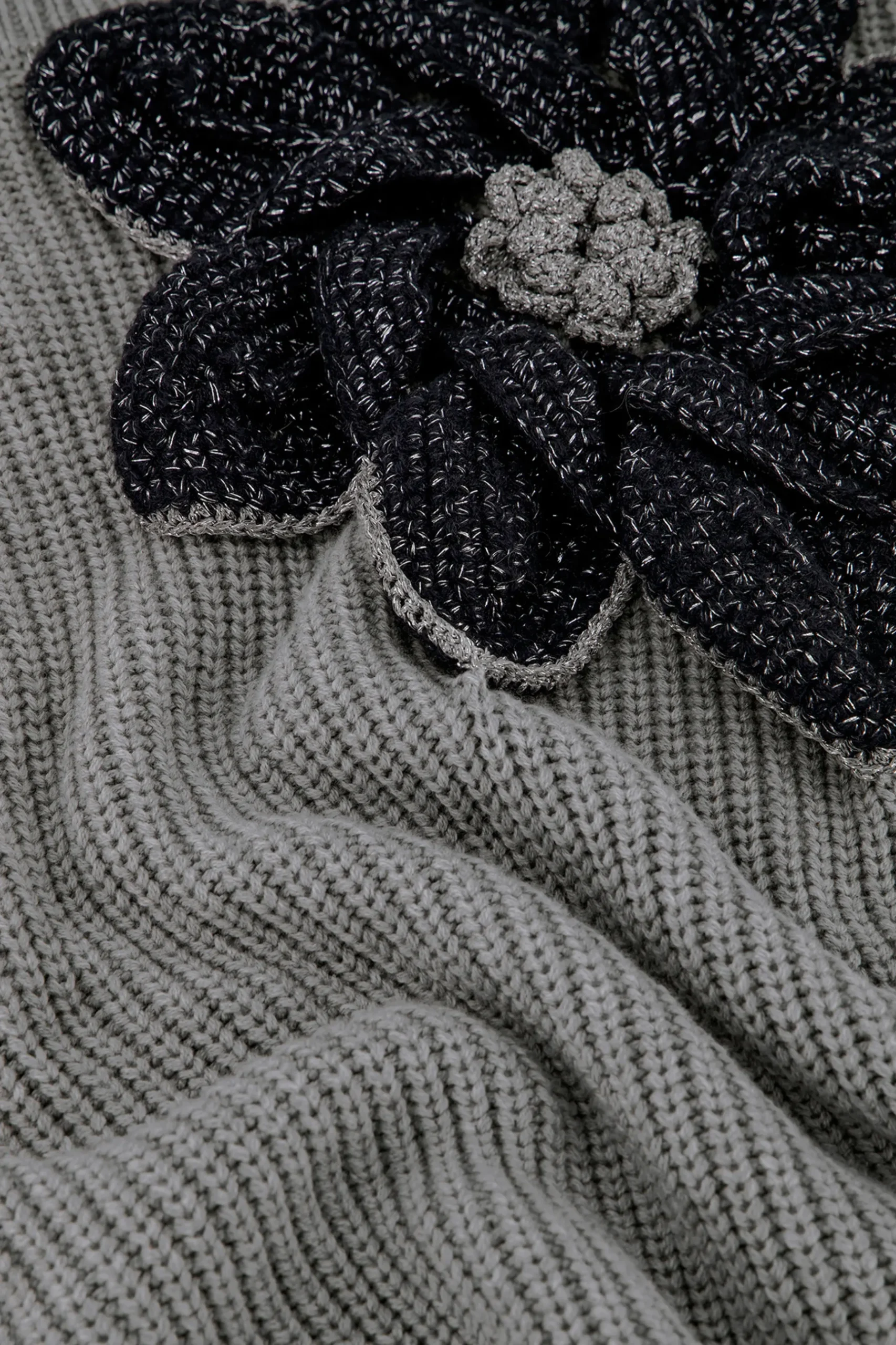 Valerie chunky flower pullover -|Studio Anneloes Best